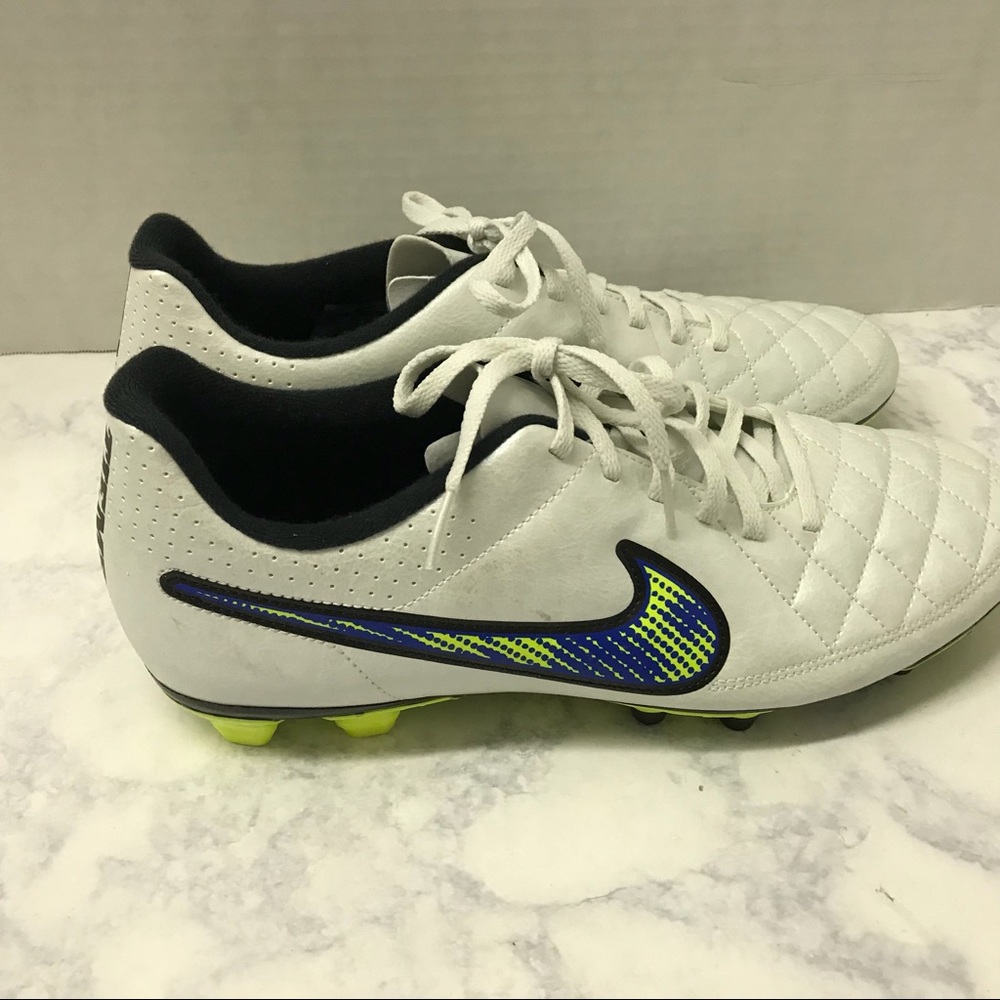 Nike Tiempo White Neon Green Soccer Cleats SZ 10.5